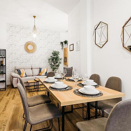 Apartamento Macarena Junto A La Basilica De La Macarena Севиля Екстериор снимка